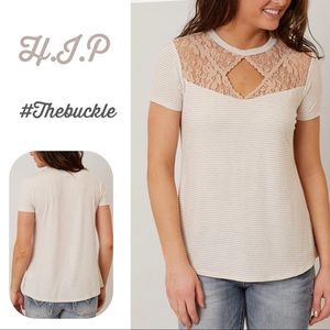 Adorable like New H.I.P top with lace 💕 key hole